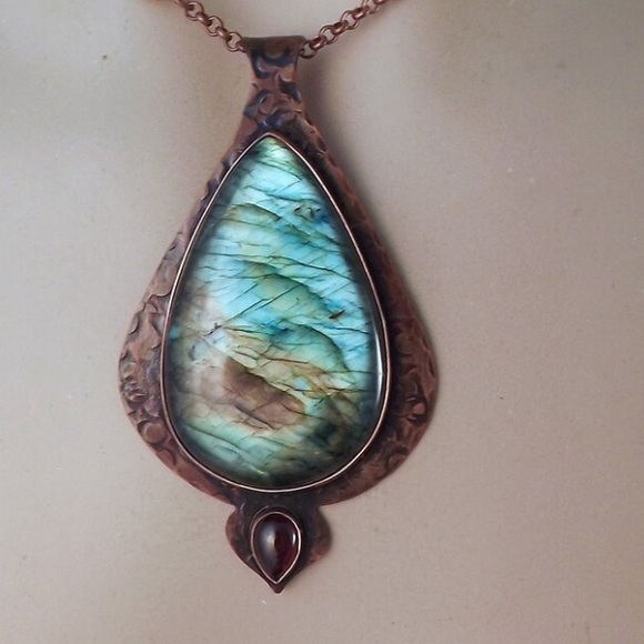 Patrician Art Labradorite Necklace w/copper chain - Picture 1 of 4